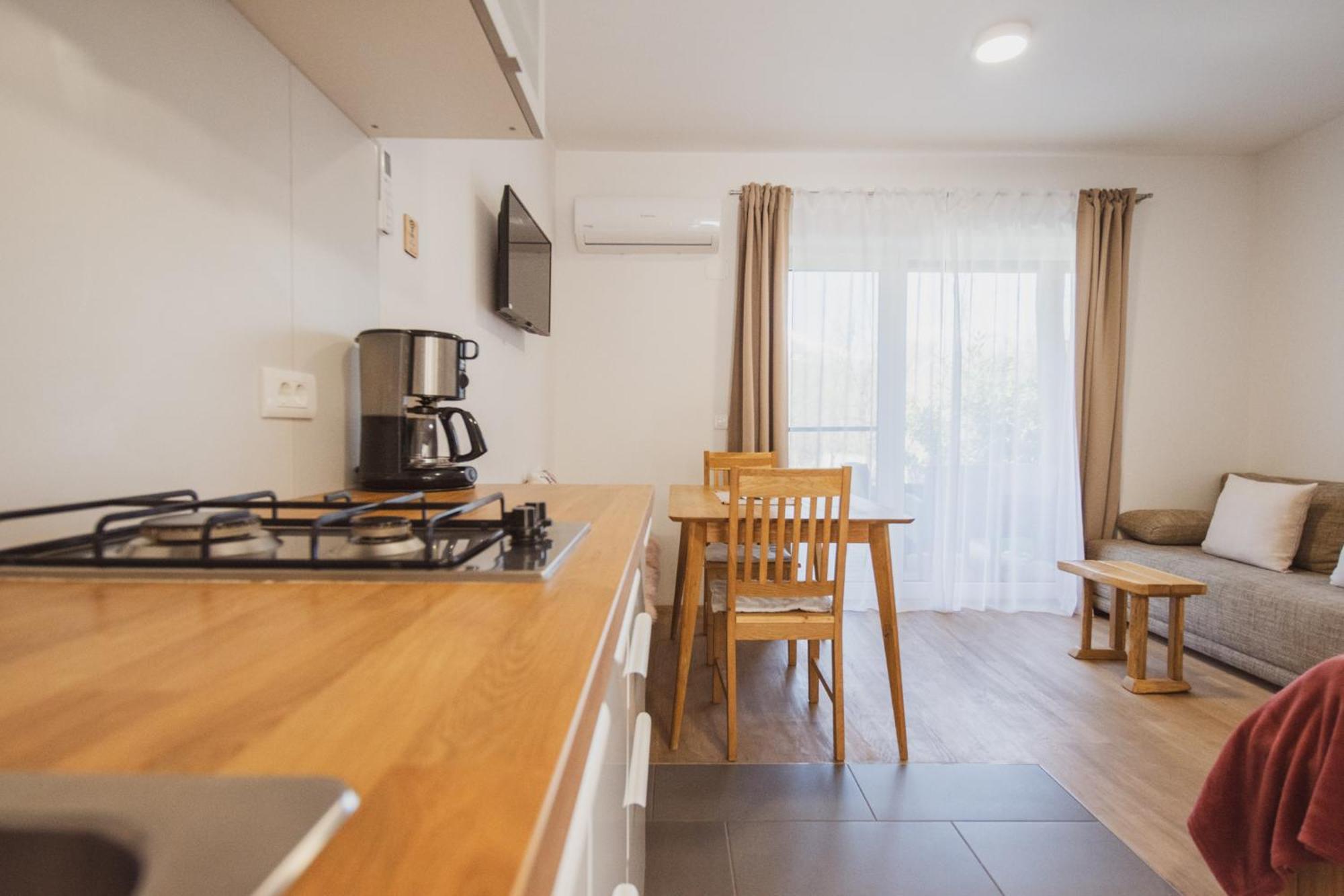Pr'Fik Apartments Kranj Quarto foto